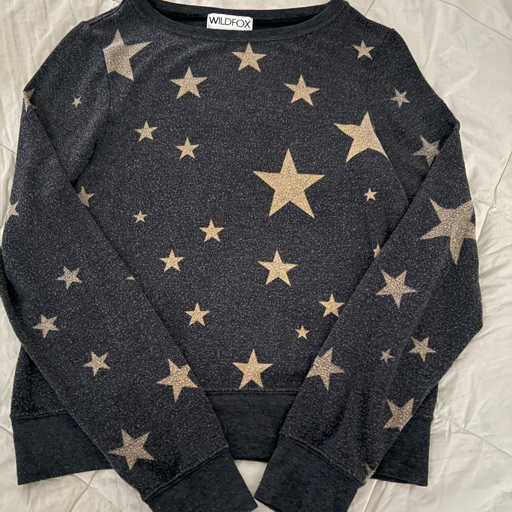 Wildfox Dark gray sweatshirt with Gold Stars women’s size Small